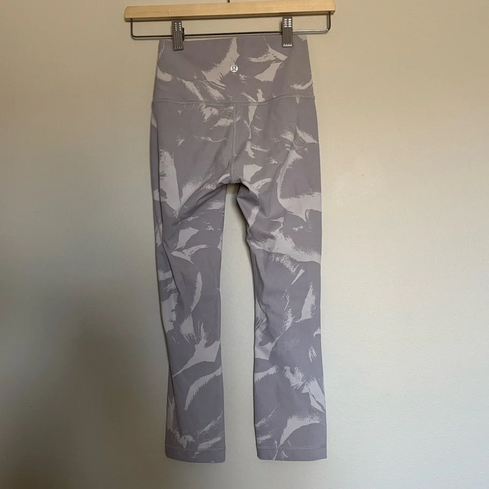 Lululemon Wunder Under High-Rise Crop 21